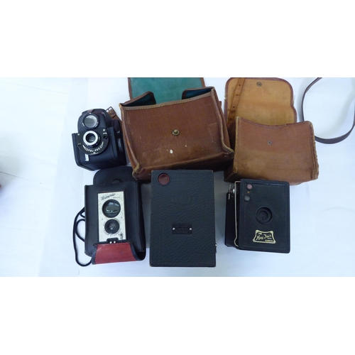 205 - Photographic equipment and accessories: to include a Rolleiflex Synchro Compur camera