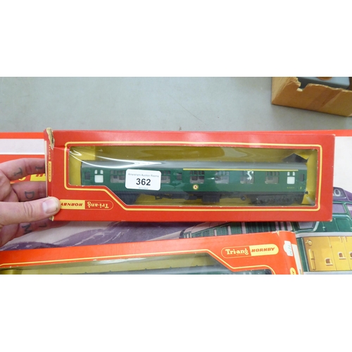 362 - Tri-ang railways H0/00 gauge items: to include a RS.51 Freight Master set