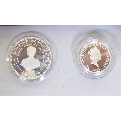 115 - Silver proof collector's coins: to include a stamp coin cover