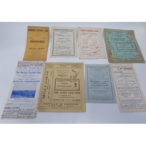 20 - An uncollated collection of football programmes from the early 1930s to the 1960s, relating to fixtu... 