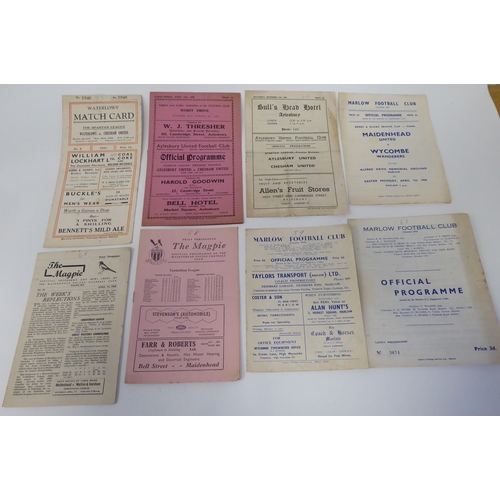 20 - An uncollated collection of football programmes from the early 1930s to the 1960s, relating to fixtu... 