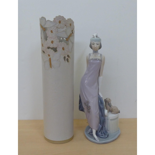 272 - Decorative ceramics: to include a Lladro porcelain figure, in 1920s costume  13