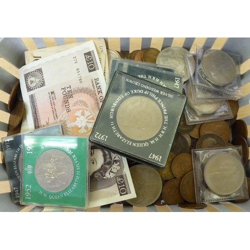 290 - Uncollated mainly British pre and post decimal coins, some pre 1946 examples: to include a £10 note,... 