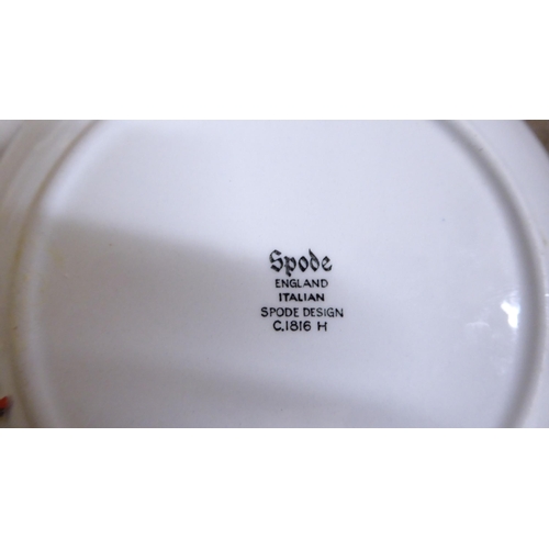 38 - Copeland Spode china Italian pattern tableware