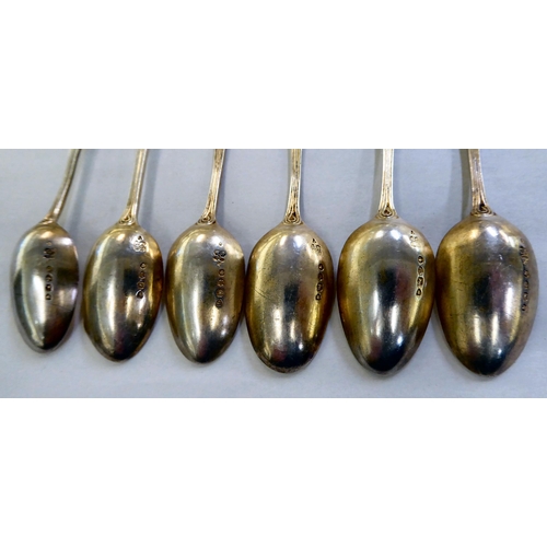 432 - A set of six late Victorian silver and silver gilt teaspoons, the terminals decorated with kingfishe... 