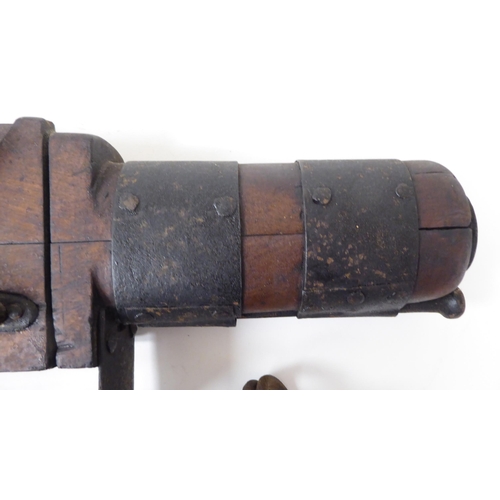 54 - An 18th/19thC hardwood flintlock cemetery/trap gun