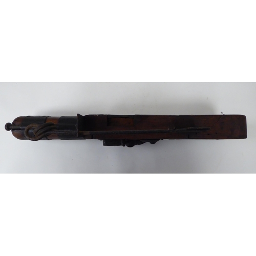 54 - An 18th/19thC hardwood flintlock cemetery/trap gun