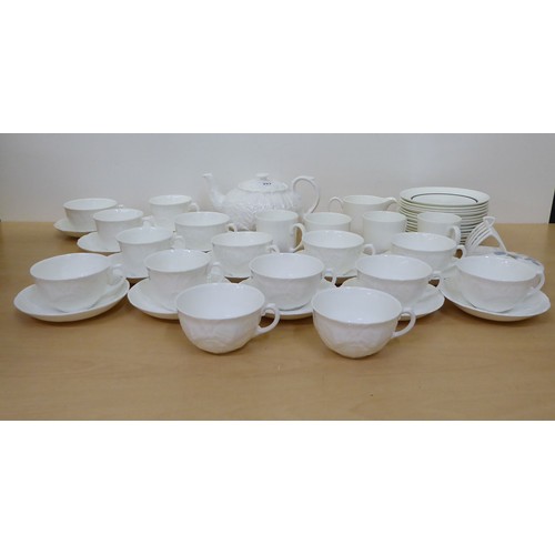 293 - China teaware: to include Wedgwood Countryware pattern