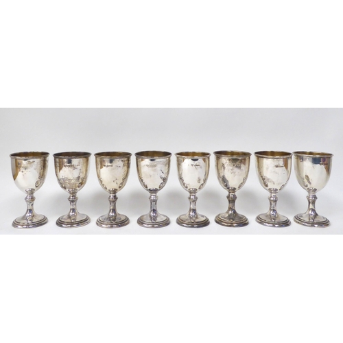 220 - A set of eight silver pedestal goblets  London 1986  (combined weight approx. 15ozs)