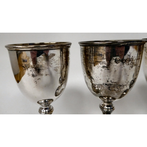 220 - A set of eight silver pedestal goblets  London 1986  (combined weight approx. 15ozs)