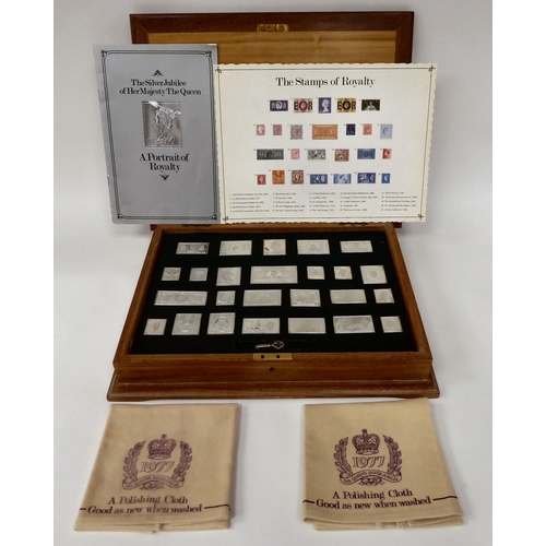 246 - A Silver Jubilee 1977 'A Portrait of Royalty' 25 silver coloured metal replicas of British postage s... 