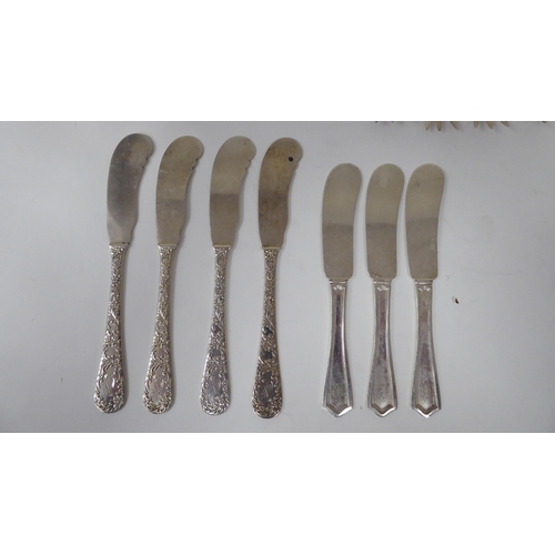 258 - Various Sterling silver flatware: to include a pair of serving tongs, spoons and forks  (combin... 