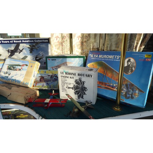 218 - German, Russian, Airfix and other various scale models: to include a 'Bristol 192'; a 'Ford Tri-Moto... 