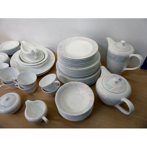 26 - Wedgwood bone china Pastel pattern tableware