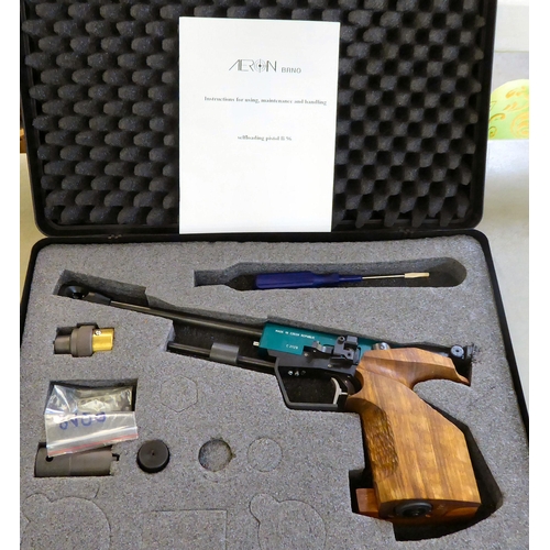 52 - An Aeron Brno 1.77 self-loading gas air pistol, serial no.C2129  cased