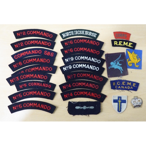 70 - British military uniform embroidered and other badges: to include No.9 Commando, 2nd SAS and Desert ... 