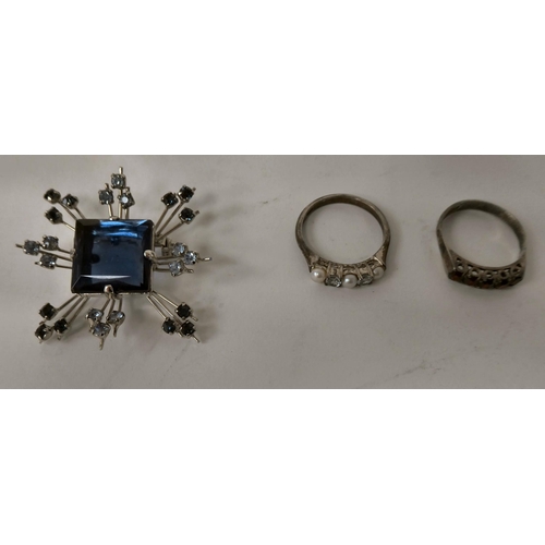 18 - Silver and white metal items of personal ornament: to include dress rings 