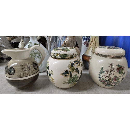 41 - Decorative items: to include a Radford pottery vase  10