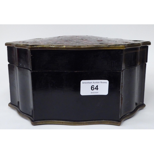 64 - A 19thC French black lacquered and boulleworked, serpentine outlined jewellery casket, the hinged li... 