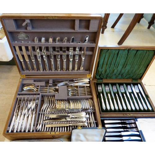 11 - Silver plated items: to include sets of variously patterned cutlery and flatware  cased