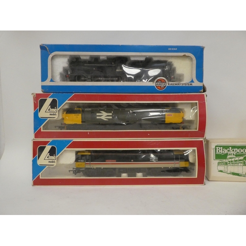 31 - 00 gauge model railway accessories: to include an LNER 0-6-0 locomotive  boxed