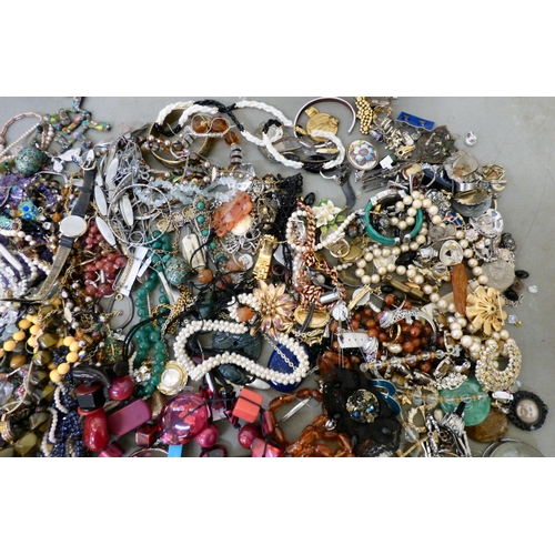 312 - Costume jewellery: to include bangles and coloured bead necklaces