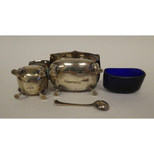 9 - Silver collectables: to include a salt with a blue glass liner  Birmingham marks rubbed