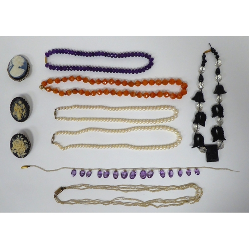 201 - Jewellery: to include a pearl and amethyst coloured stone necklace