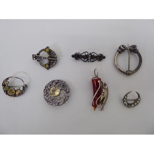 347 - Loaded silver handled and white metal items of personal ornament