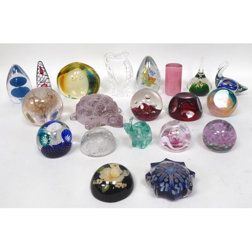 41 - Twenty glass paperweights: to include examples from Isle of Wight and Selkirk glass