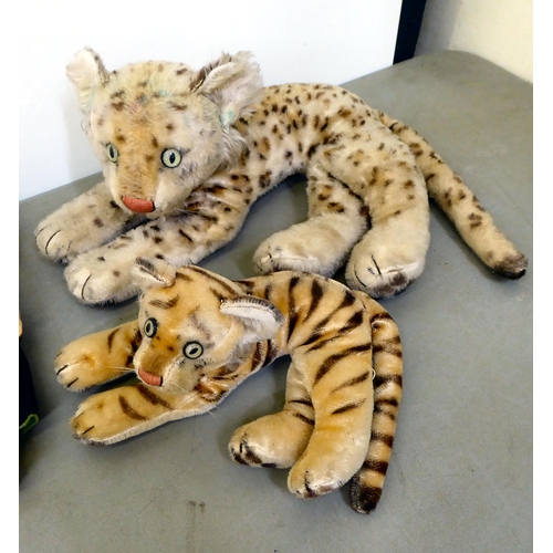 47 - Dolls and soft toys: to include a mohair tiger  5