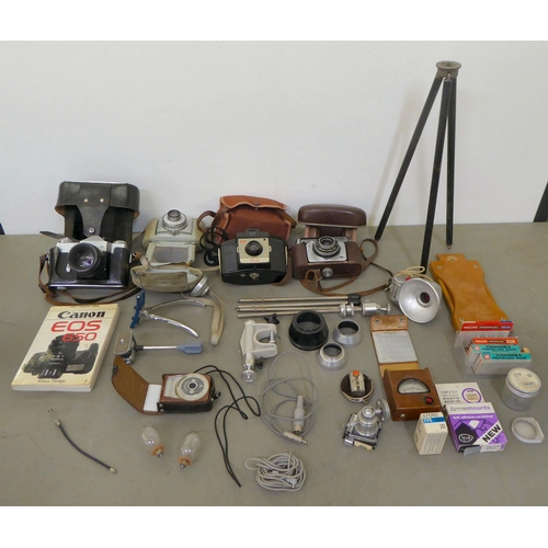 107 - Cameras and accessories: to include a Zenit-B; and a Bilora Bella 44