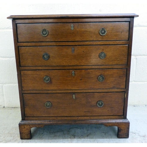 283 - A 19thC mahogany four drawer dressing chest, raised on bracket feet&nbsp; 29