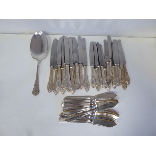 114 - Silver plated flatware: to include fiddle and thread pattern; and an oval Wiskemann tray&nbsp; 15