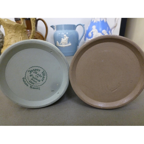 280 - 19thC and later jugs: to include a Victorian salt glazed Harvest jug with a silver plated lid&nbsp; ... 