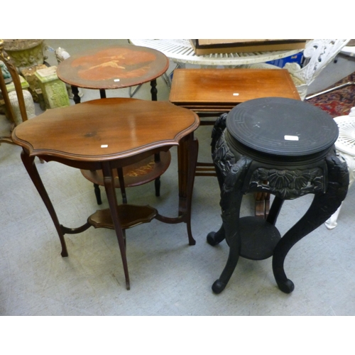 273 - Small furniture: to include an Edwardian mahogany occasional table, raised on cabriole legs  28