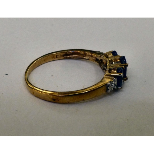 308 - A 9ct gold tanzanite and diamond ring&nbsp;