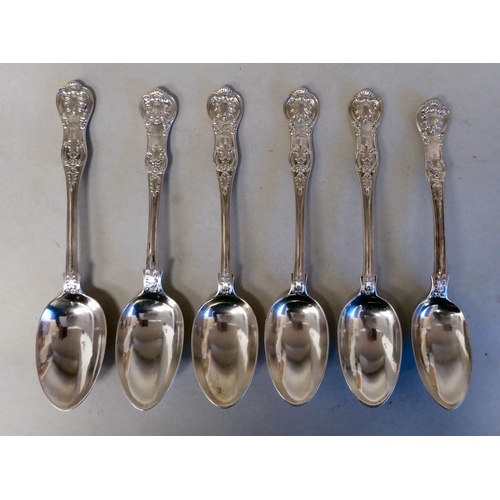39 - A matched set of six silver Queens pattern tablespoons&nbsp; mixed Victorian and later marks&nbsp; (... 