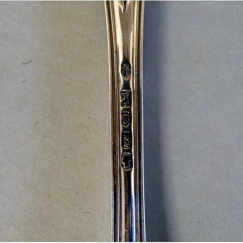 39 - A matched set of six silver Queens pattern tablespoons&nbsp; mixed Victorian and later marks&nbsp; (... 