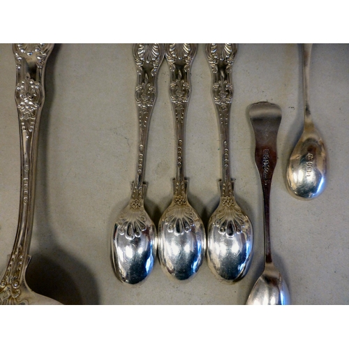 45 - Six Queens pattern silver spoons  Victorian & later mixed marks  (approx. total weight 205 grams... 