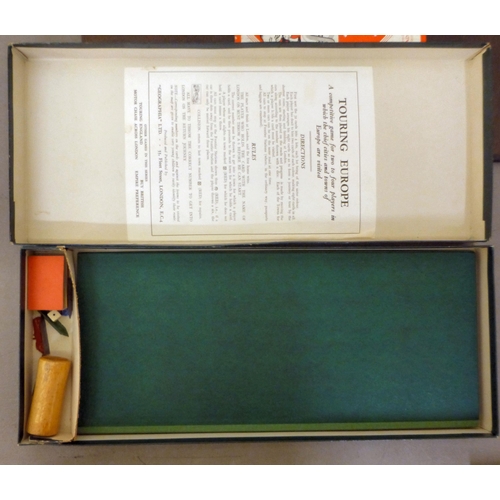 130 - Vintage board games: to include Chad Valley table croquet&nbsp;&nbsp;