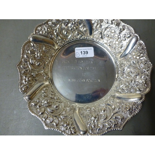 139 - A white metal presentation dish&nbsp; 8.5