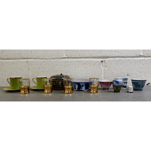 160 - 19th and 20thC decorative ceramics: to include a green cabbage leaf pattern china plate&nbsp; 7