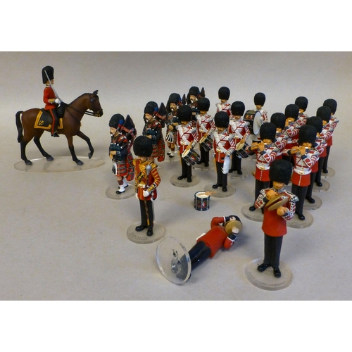 277 - Corgi diecast icon figures: to include 'Scots Guard Piper'; and 'Fife Scots Guard'&nbsp; tallest 5