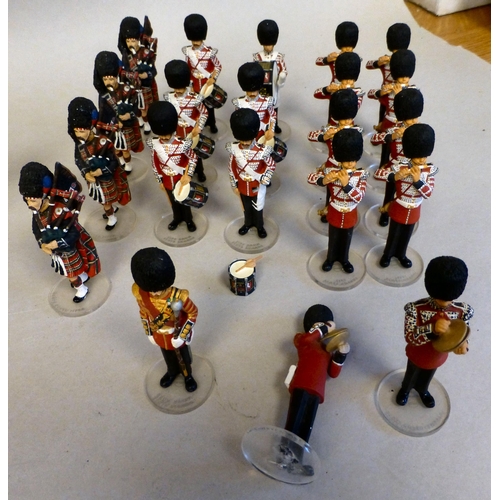 277 - Corgi diecast icon figures: to include 'Scots Guard Piper'; and 'Fife Scots Guard'&nbsp; tallest 5