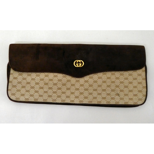 16 - Fashion accessories: to include a tan coloured, stitched crocodile skin effect bound clipboard