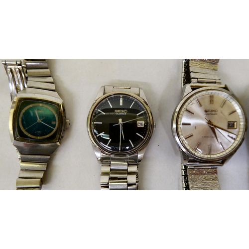 34 - Five dissimilar Seiko, stainless steel cased wristwatches
