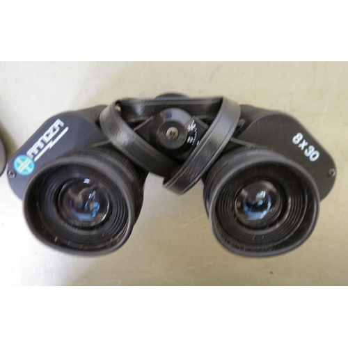 40 - Photographic equipment and accessories: to include camera lenses; and binoculars&nbsp;