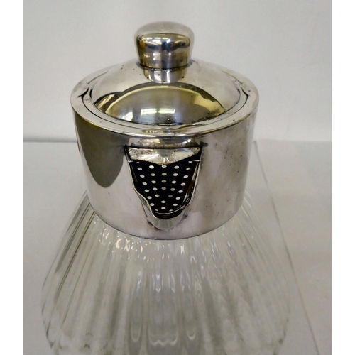 54 - A modern ribbed, clear glass lemonade jug with a silver plated collar, lid and handle with an intern... 