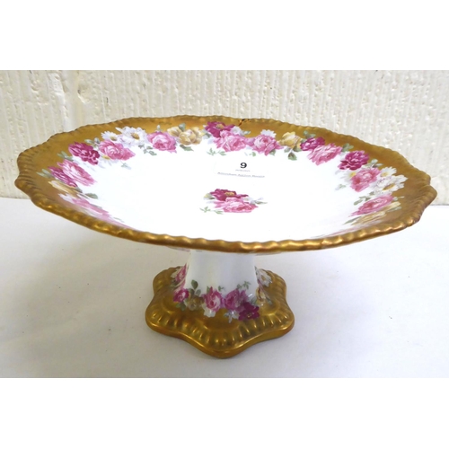 9 - A D&Co, France Bernardaud & Co Ltd Limoges china dessert service, decorated with roses and g... 